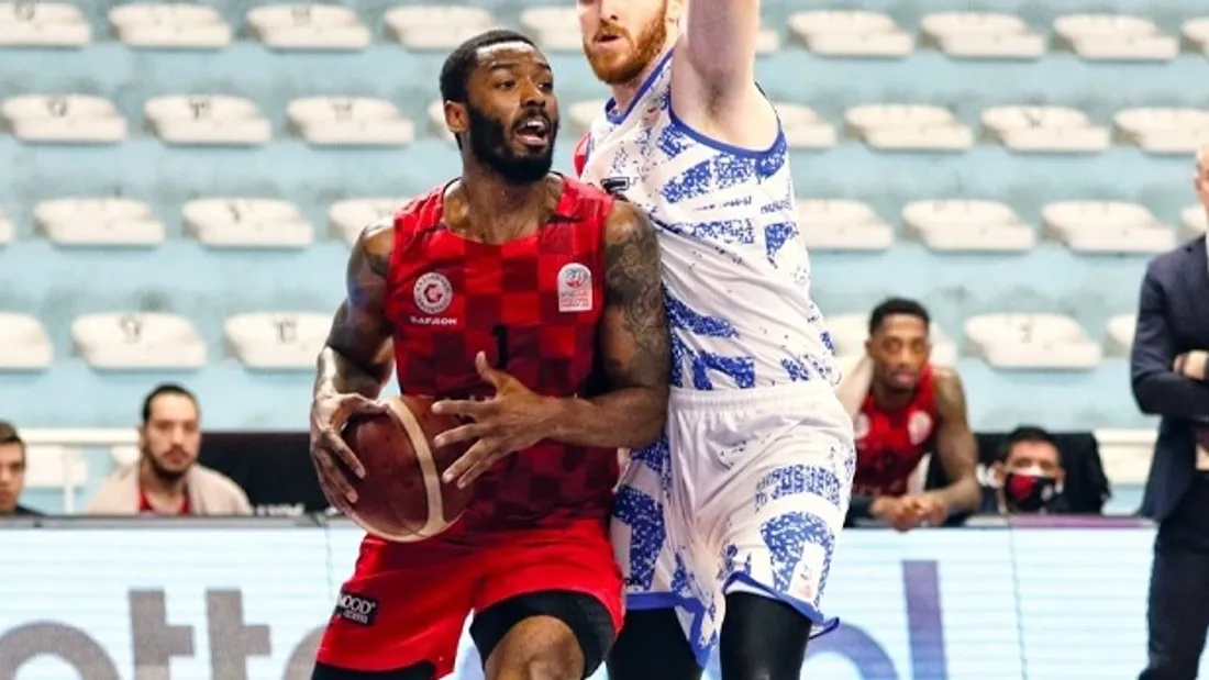 L’ailier fort américain Rashard Kelly rejoint la JDA 
